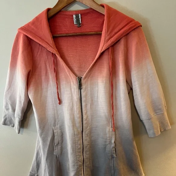 XCVI Women' s 3/4 Sleeve Hooded Zip Jacket Lightweight Gray/Orange Ombre--SZ Med - Picture 1 of 10